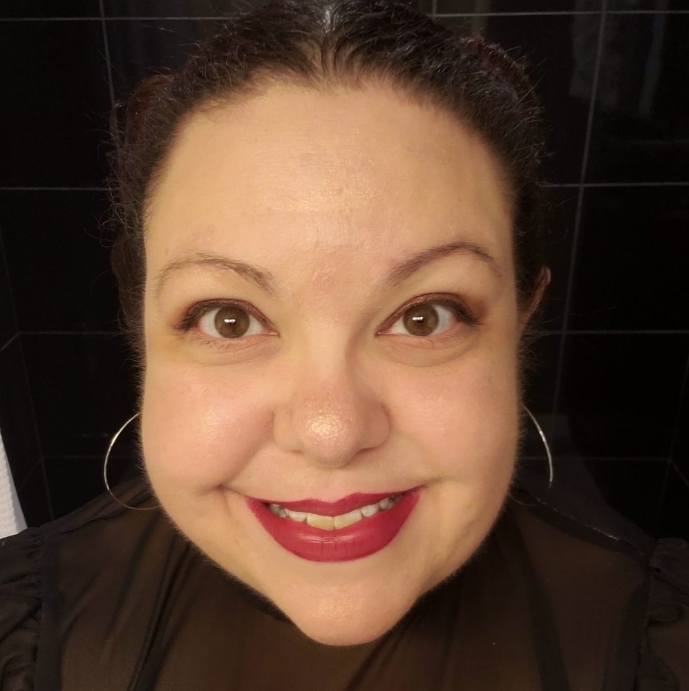 Meet your Posher, Juanita